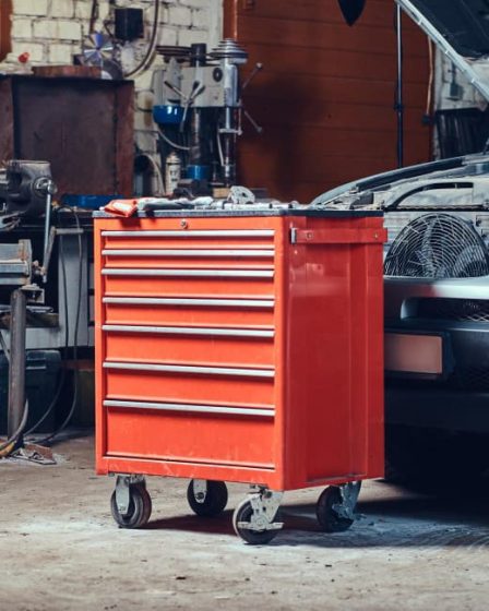 Carrinho para mecânico: organize suas ferramentas com praticidade