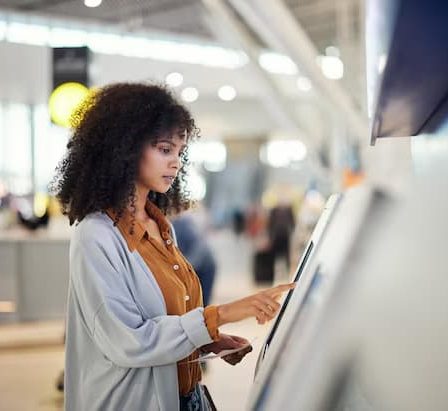 Fornecedor de totem de autoatendimento: invista em tecnologia e eficiência para o seu negócio